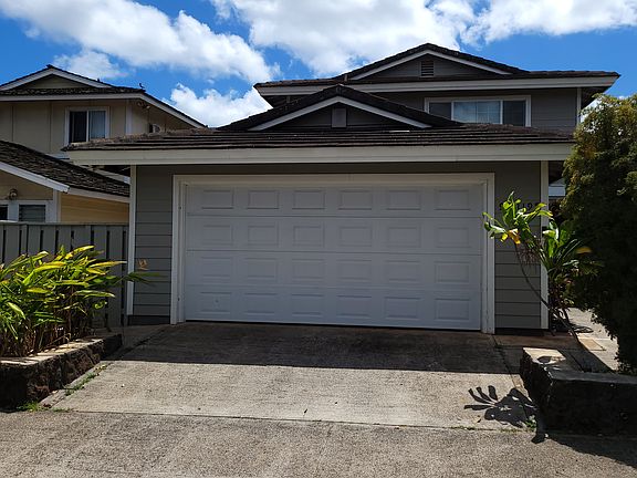 Nice easy to maintain home in Waipio Gentry.