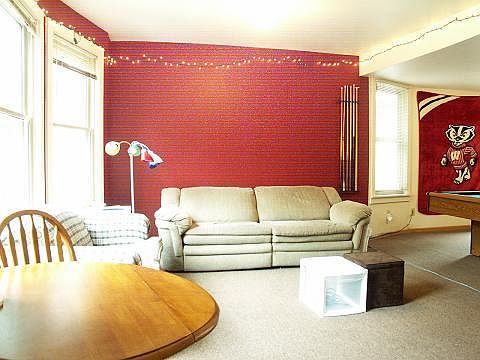 3rd image of 10 N Broom St APT 2