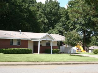 28 Foster Cir, Fort Rucker, AL 36362