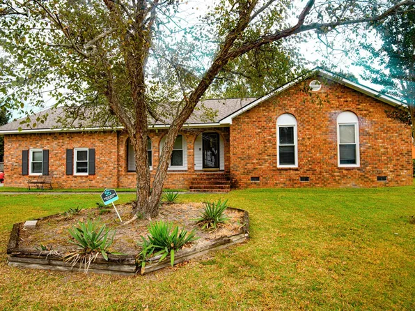 202 Main Ridge Cir, Goose Creek, SC 29445