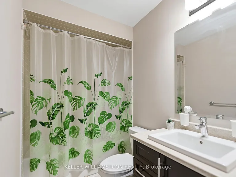 726 Guardian Grv — Photo 15
