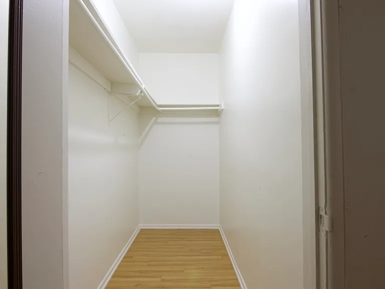 1235 Federal Ave — Photo 5