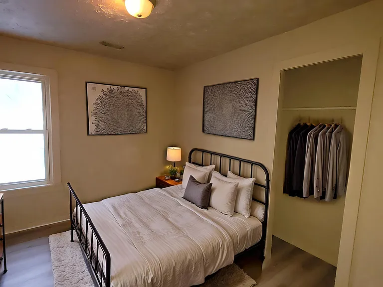 574 Madison Ave #UP — Photo 3