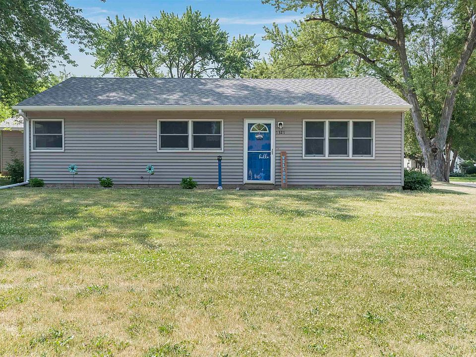 1st image of 1321 Lilac Ln