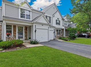 295 Shadybrook Ln, Aurora, IL 60504