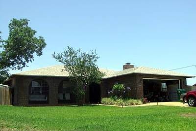 1st image of 3204 Laurel Dr