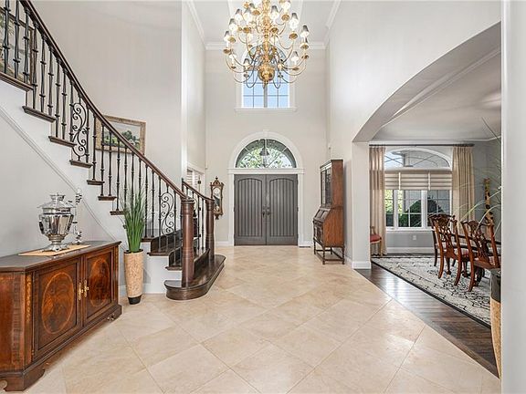5th image of 1727 Lake Alvamar Dr