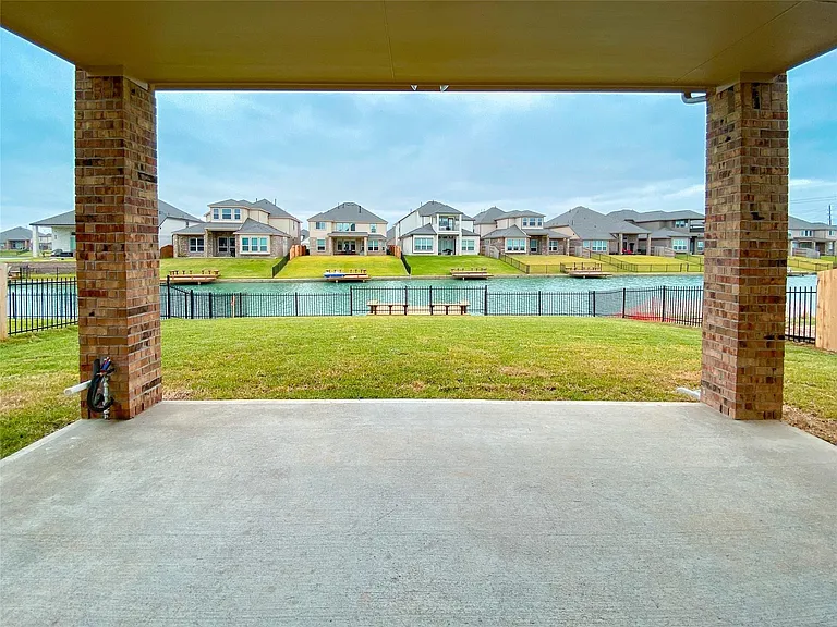 3530 Lake Bella Megan Dr — Photo 16