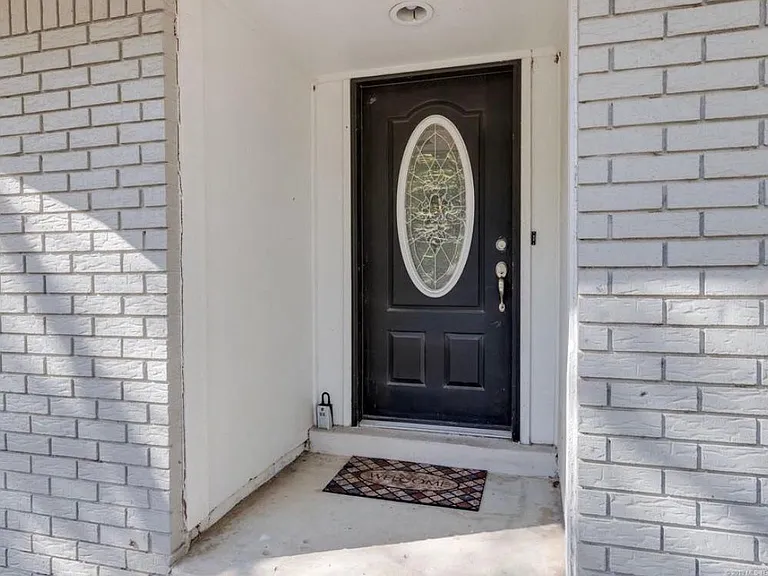 4304 S Ash Pl — Photo 2
