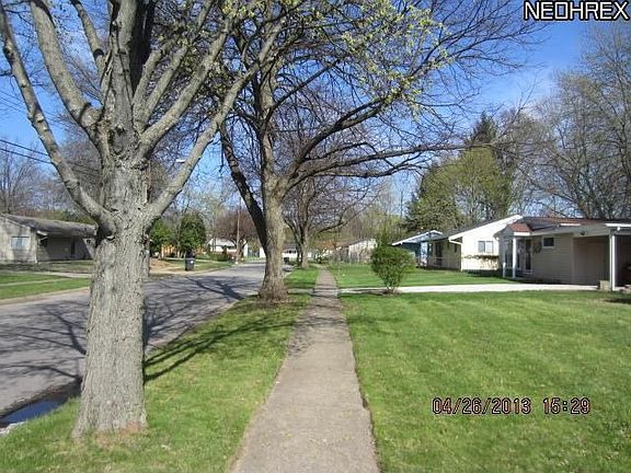 2nd image of 1688 Gaylord Dr