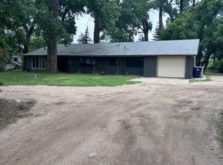 40984 257th St, Mitchell, SD 57301