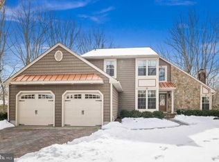6 Tarnsfield Ct, Voorhees, NJ 08043