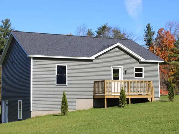 51 Winslow Road, Albion, ME 04910