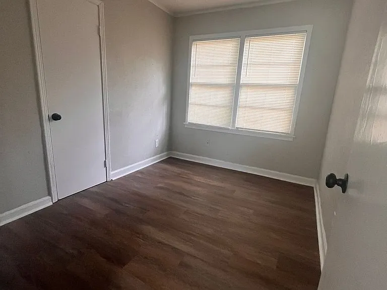 291 Red Oak St — Photo 6
