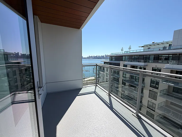 755 Harbourside Dr #714 — Photo 9