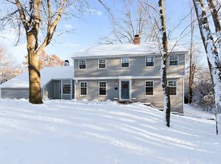 1669 Arapahoe Trl, Hobart, WI 54313