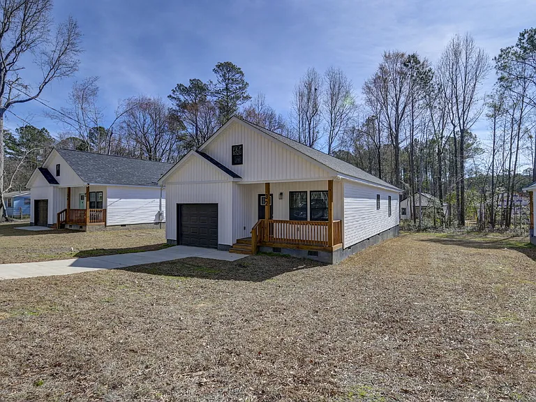 32 Roberson St — Photo 34
