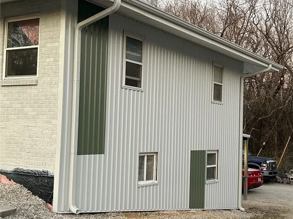 815 N Pleasant St, Springdale, AR 72764