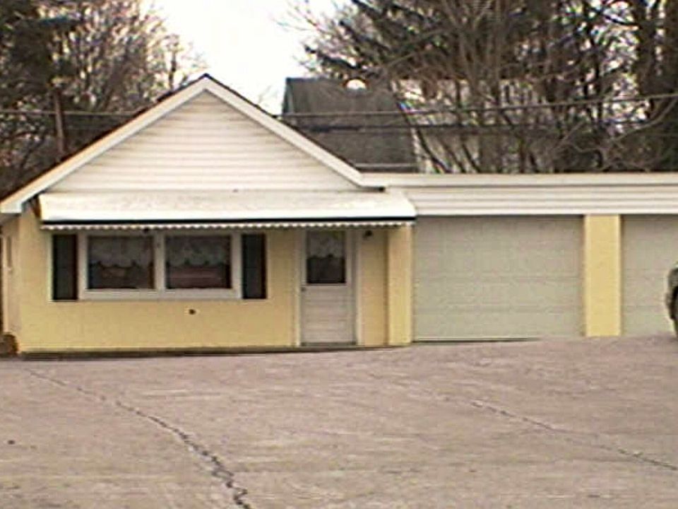 1st image of 2323 E 5th Ave