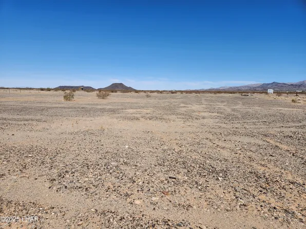 55455 Golden Way, Vicksburg, AZ 85348