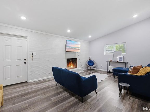 5th image of 6830 Friarwood Dr
