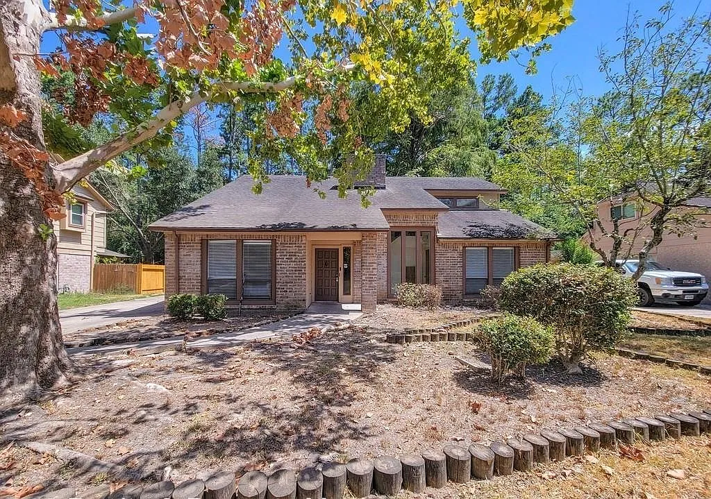 4 bed, 3.5 bath, 2602 sqft, $1,995 — Photo 1