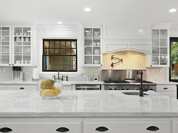 2nd image of 4007 N 65th Pl
