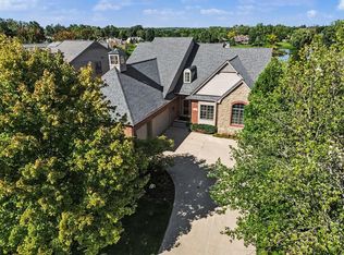 5407 Pinnacle Ct, Ann Arbor, MI 48108