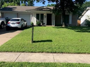 237 Oakwood Ln, Lewisville, TX 75067