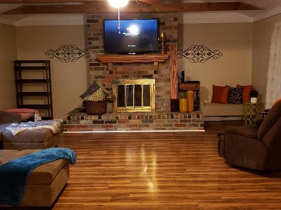 2nd image of 5355 Dawn Dr