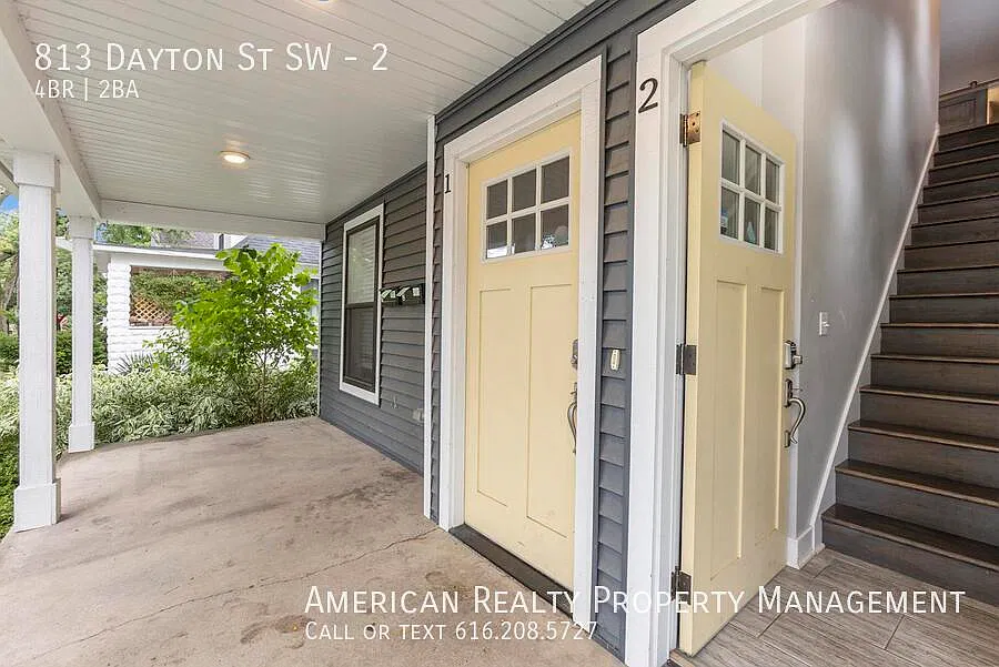 4 bed, 1.5 bath, 1212 sqft, $2,600 — Photo 2