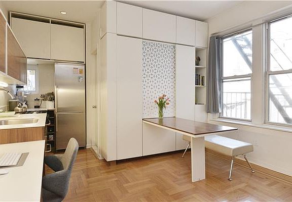 5th image of 232 E 6th St APT 6C