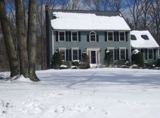 32 Barthelmess Ln, Hampstead, NH 03841