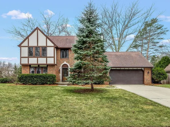 5411 Wanetah Dr, Midland, MI 48640