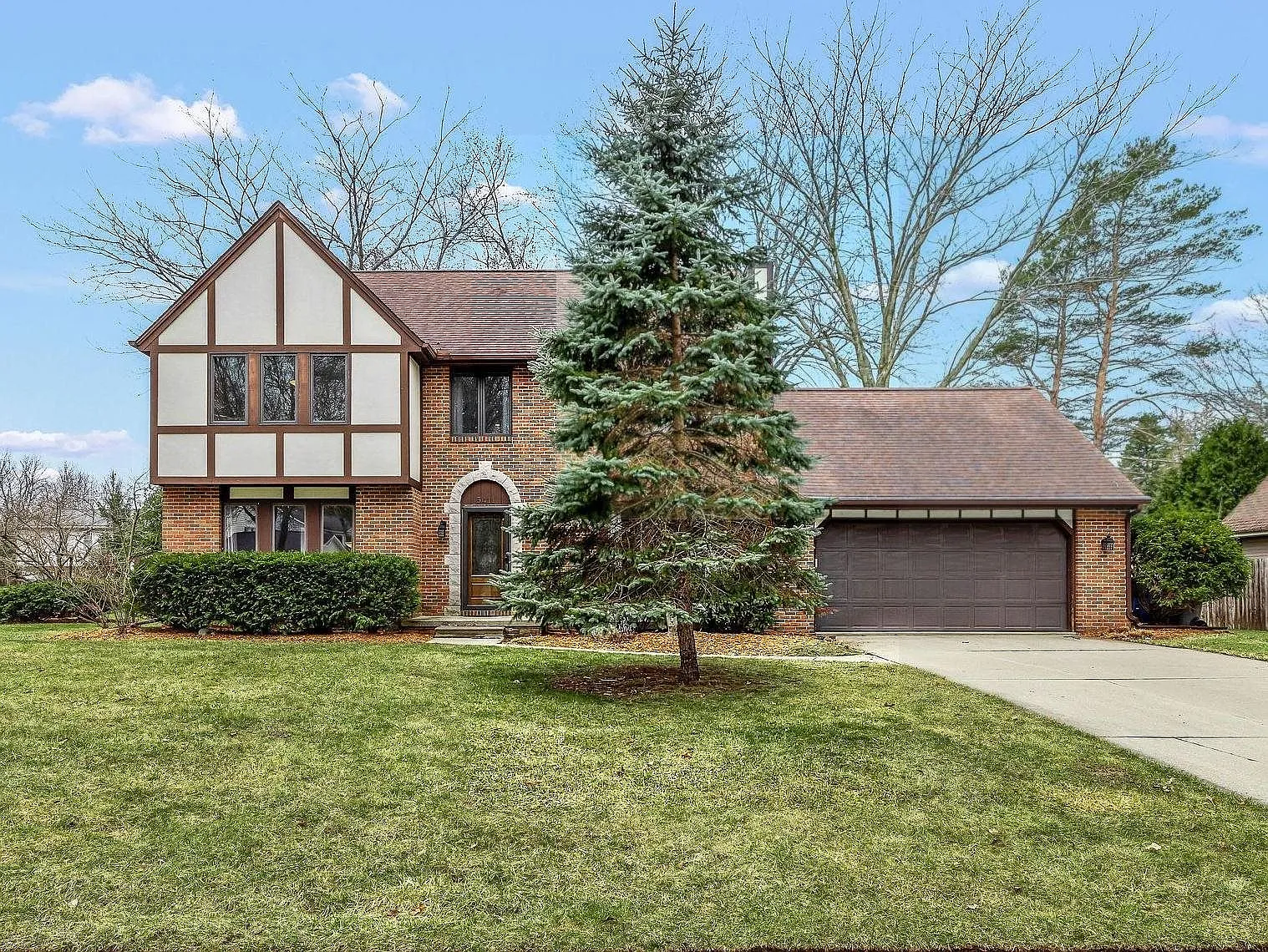 5411 Wanetah Dr photo 1