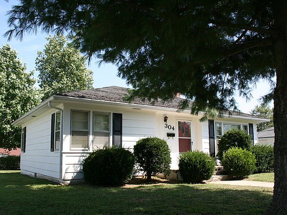2nd image of 304 W Gibbs St