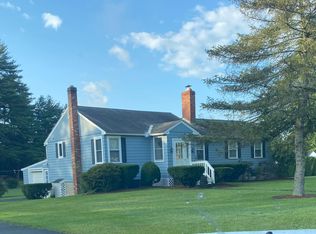 3 Huckle Hill Rd, Bernardston, MA 01337