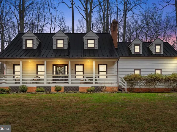 7229 Hastings Ln, Warrenton, VA 20187