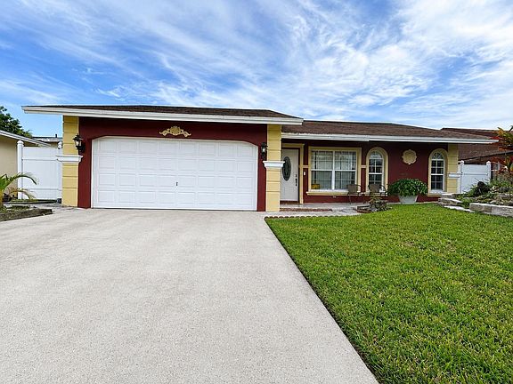 2nd image of 7526 SW 7th Court