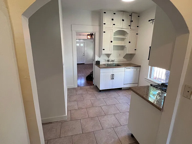 1031 E Palm Ln — Photo 9