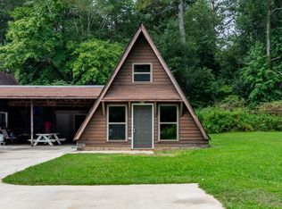 1672 Johnson Rd, Chickamauga, GA 30707