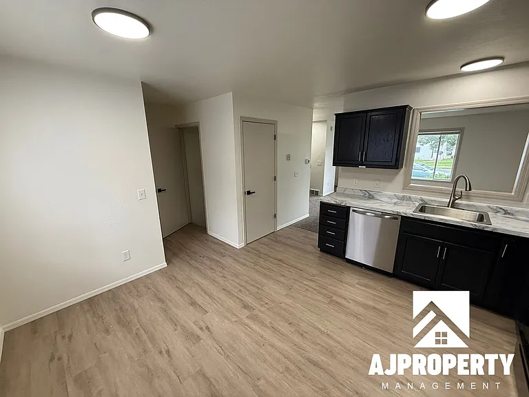 2809 E Bragstad Dr — Photo 6