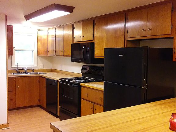 5th image of 14706 Woodbury Dr