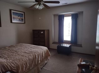 8412 Deer Brook Pl, Fort Wayne, IN 46825