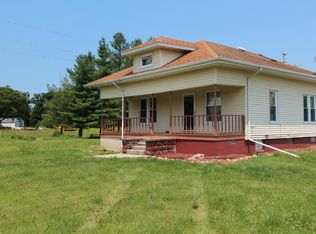 9459 Carl Springs Rd, Wapella, IL 61777