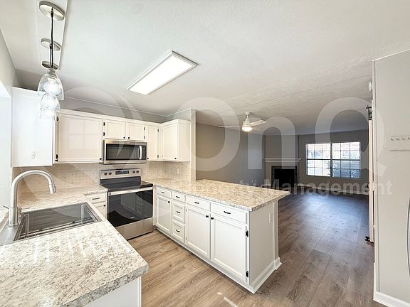 3rd image of 4901 E Kelton Ln Unit 1223