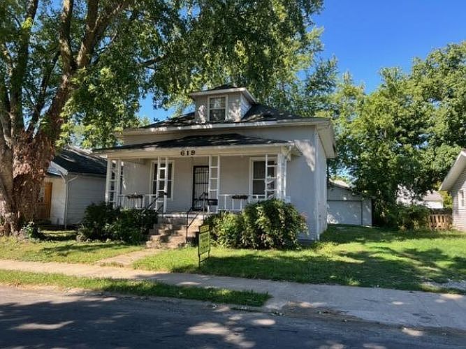 2nd image of 619 Cleveland Ave