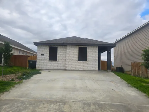 5422 Saint Francis Dr, Laredo, TX 78046