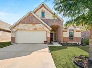 3916 Hollow Lake Rd, Roanoke, TX 76262