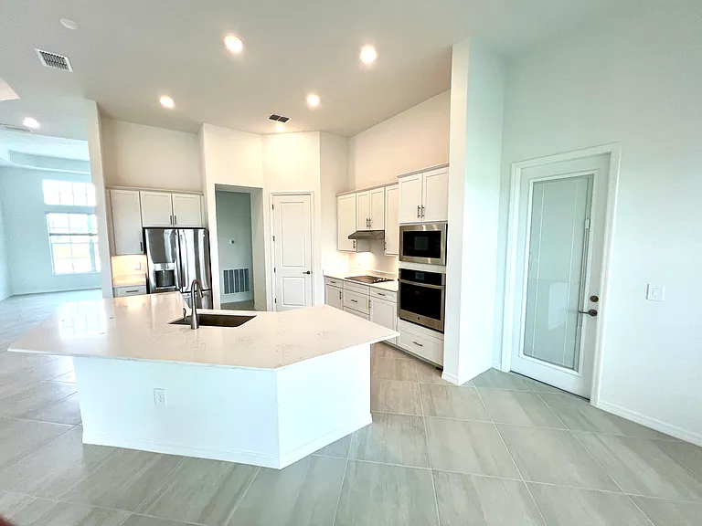 17130 Albatross Rd — Photo 39